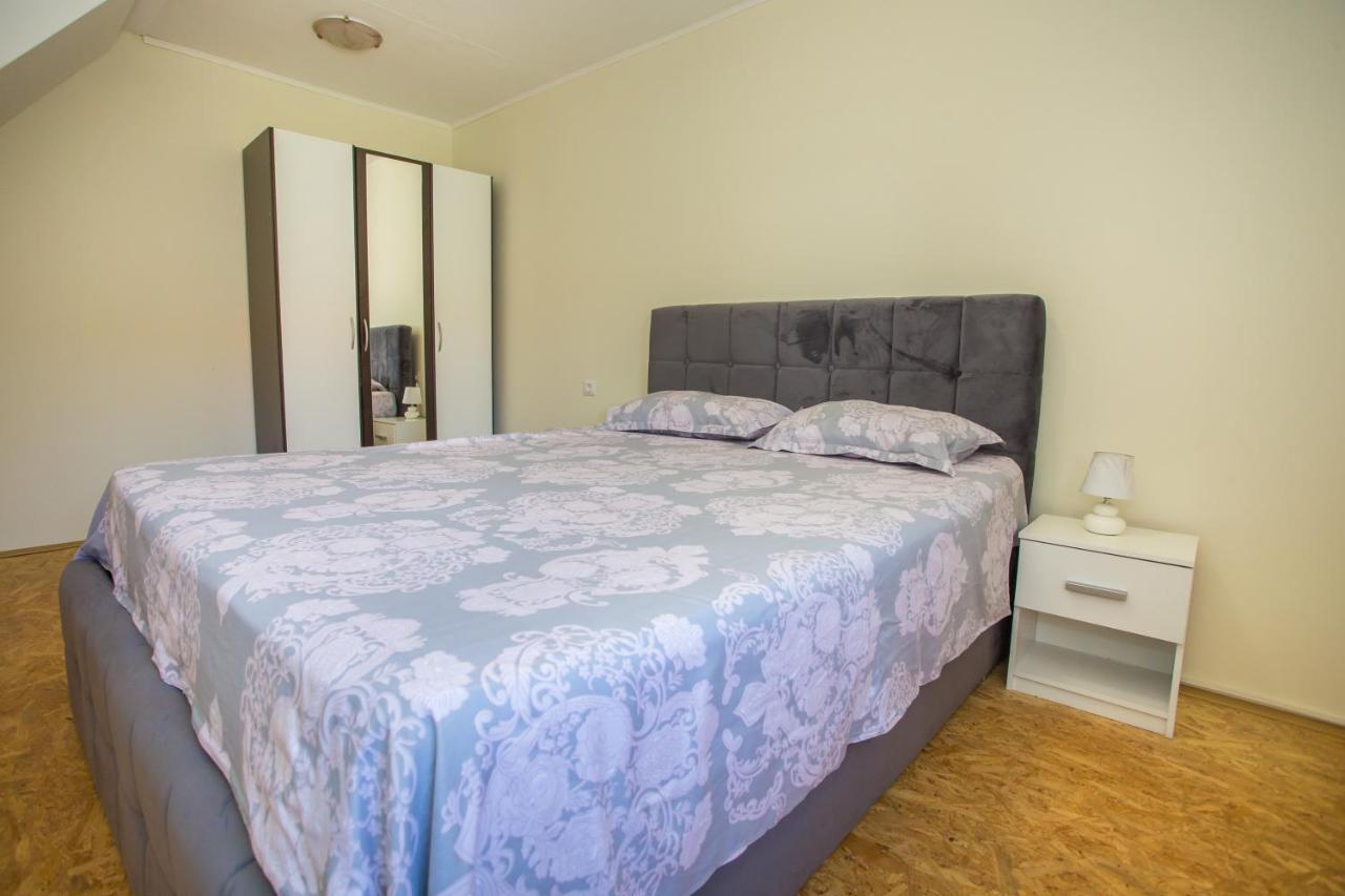 Ema-Dany Apartment Пореч Екстериор снимка