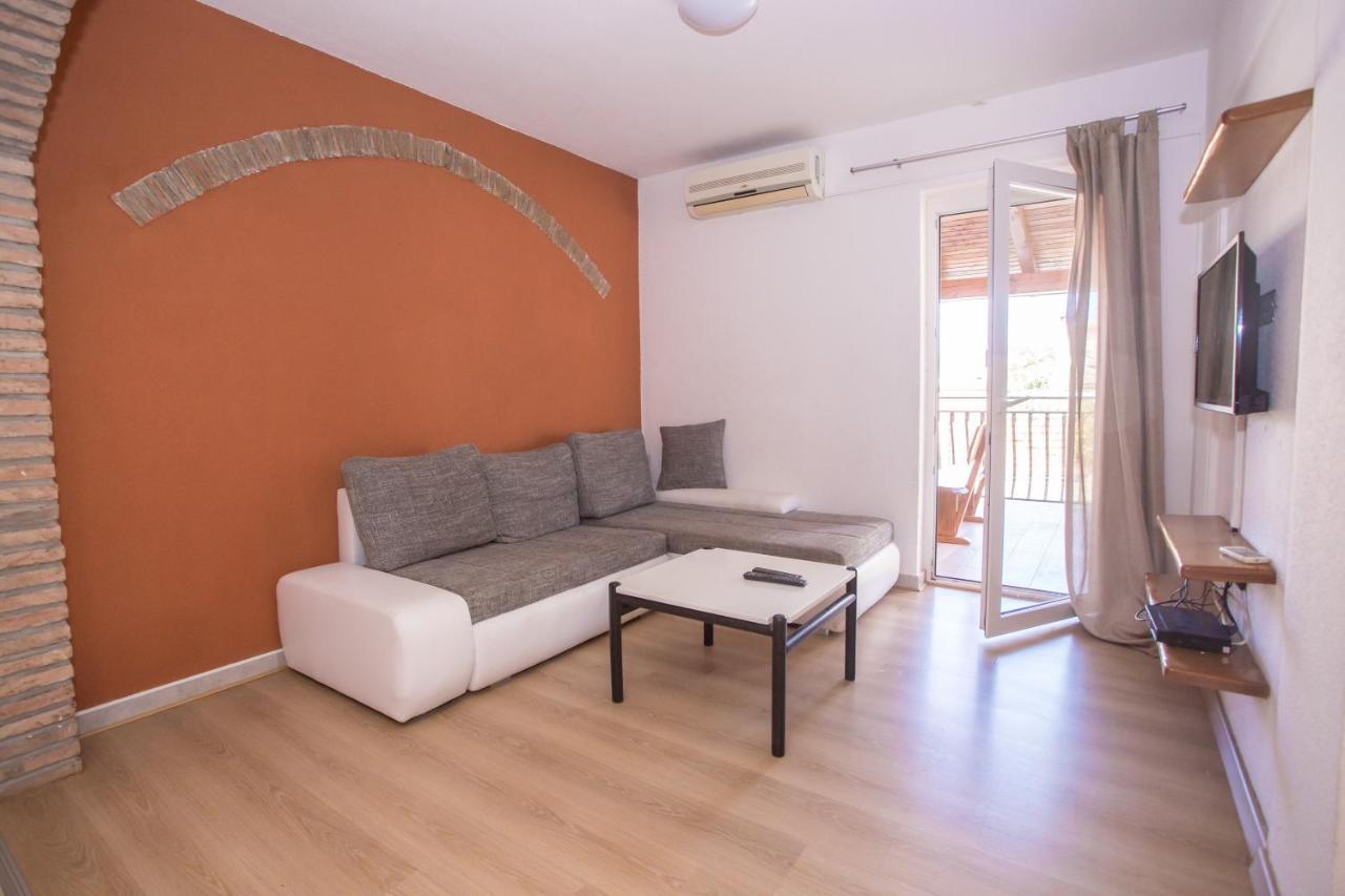 Ema-Dany Apartment Пореч Екстериор снимка