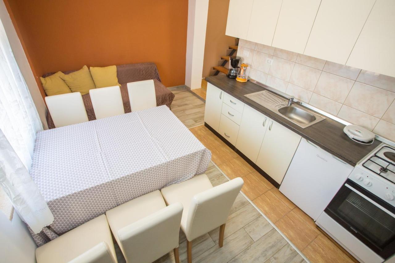 Ema-Dany Apartment Пореч Екстериор снимка